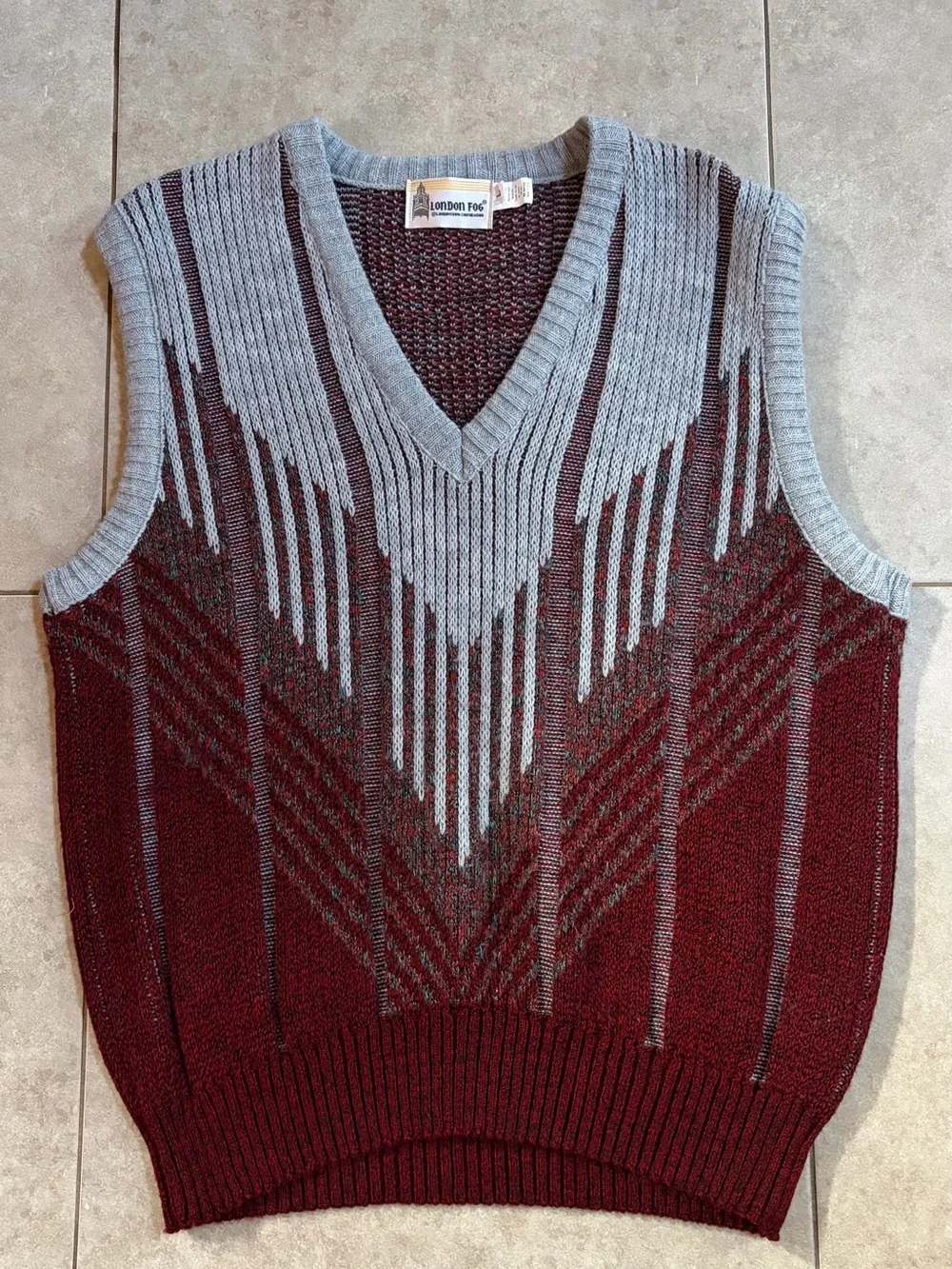 London Fog Vintage Mens Sweater Vest Maroon Gray Geometric Wool Blend L Preppy